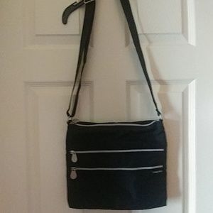 Baggallini Crossbody bag